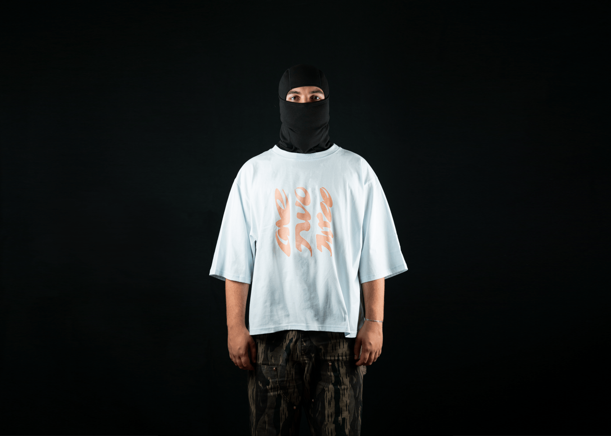 Dawn T-Shirt - onetwothreehours